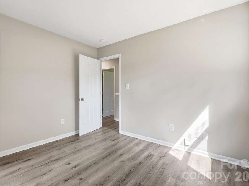 12011 Merriweather Drive, Charlotte, NC 28273.  MLS# CAR4419174, YatesRealty ID 47496. 