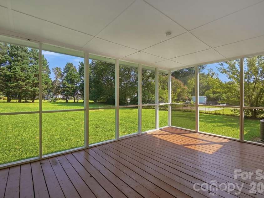 12011 Merriweather Drive, Charlotte, NC 28273.  MLS# CAR4419174, YatesRealty ID 47496. 