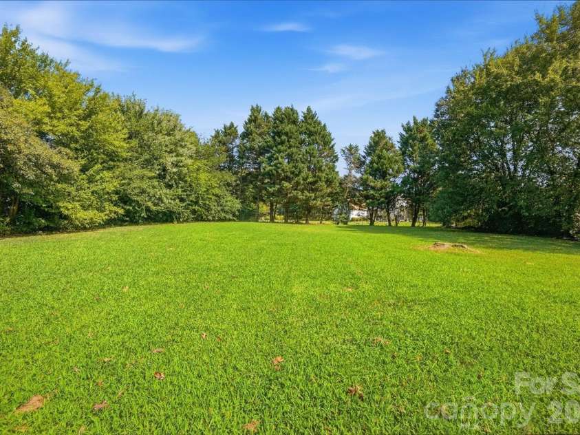 12011 Merriweather Drive, Charlotte, NC 28273.  MLS# CAR4419174, YatesRealty ID 47496. 