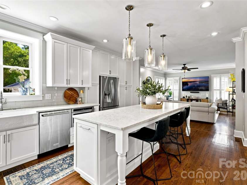 224 Kimberly Road, Davidson, NC 28036.  MLS# CAR4417649, YatesRealty ID 47497. 
