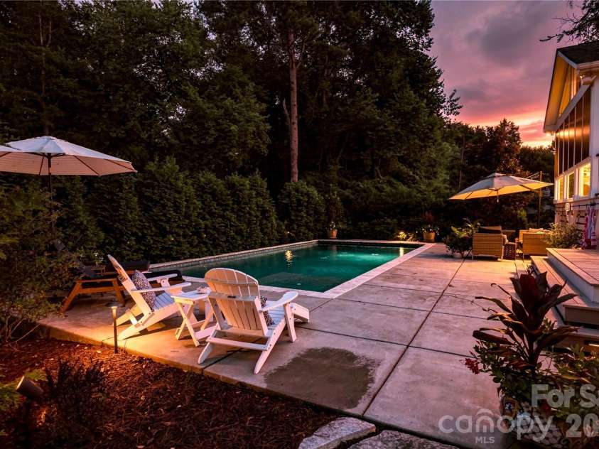 224 Kimberly Road, Davidson, NC 28036.  MLS# CAR4417649, YatesRealty ID 47497. 