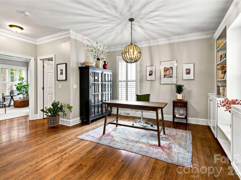 224 Kimberly Road, Davidson, NC 28036.  MLS# CAR4417649, YatesRealty ID 47497. Office space with built in bookshelves