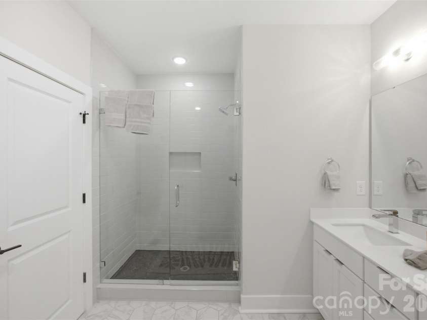509 Strong Avenue, Charlotte, NC 28205.  MLS# CAR4418385, YatesRealty ID 47499. 