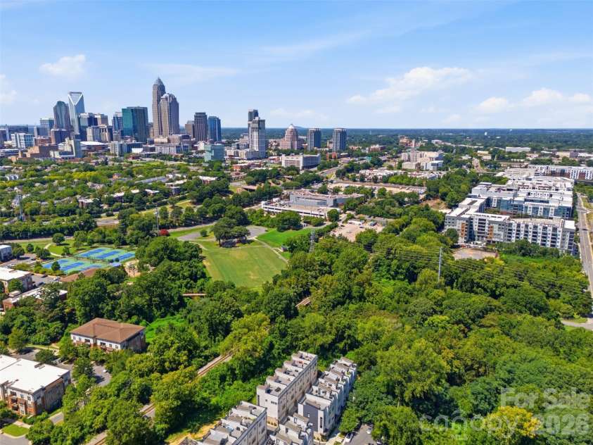 509 Strong Avenue, Charlotte, NC 28205.  MLS# CAR4418385, YatesRealty ID 47499. 