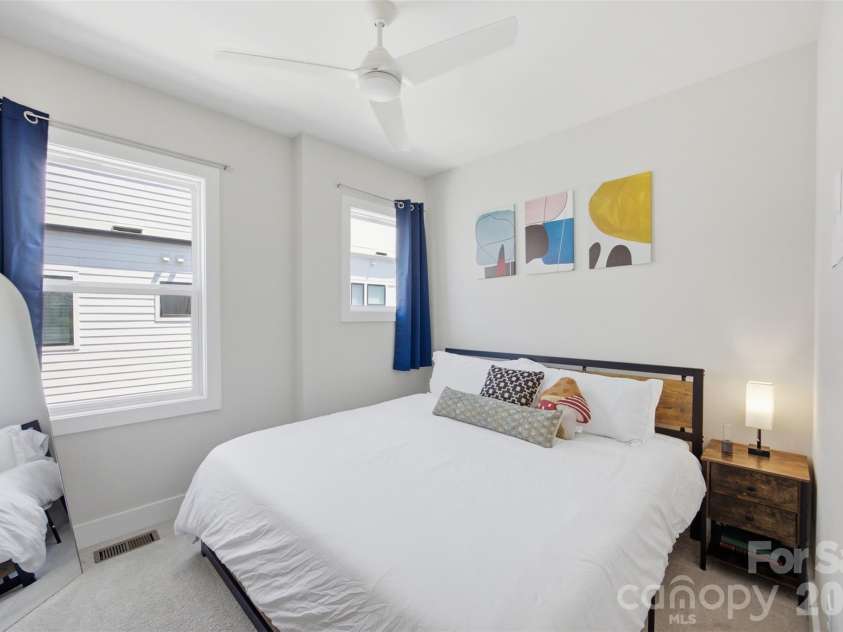 509 Strong Avenue, Charlotte, NC 28205.  MLS# CAR4418385, YatesRealty ID 47499. Secondary bedroom - 3rd floor