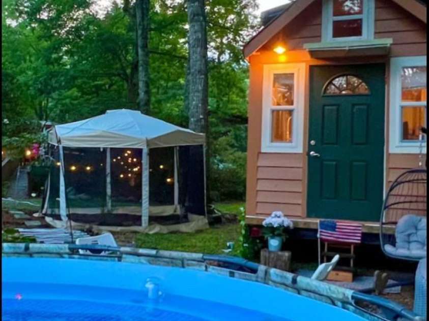 45 tomahawk Drive, Sapphire, NC 28774.  MLS# CAR4309556, YatesRealty ID 475. 