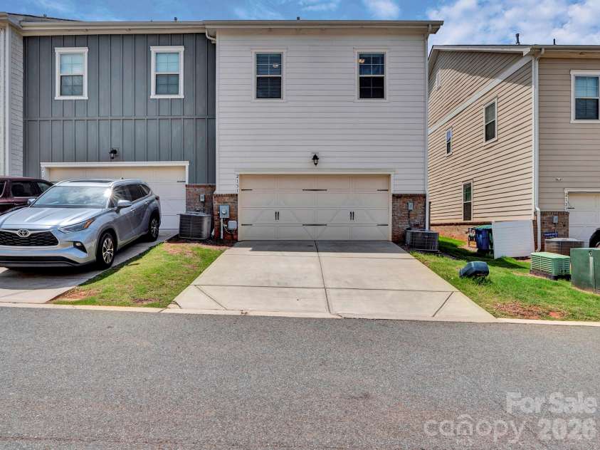 2131 Stevens Mill Road, Matthews, NC 28104.  MLS# CAR4388891, YatesRealty ID 4750. 