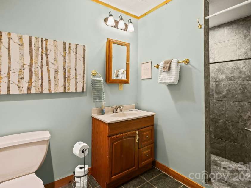 509 Seven Devils Road, Banner Elk, NC 28604.  MLS# CAR4243258, YatesRealty ID 4750. 