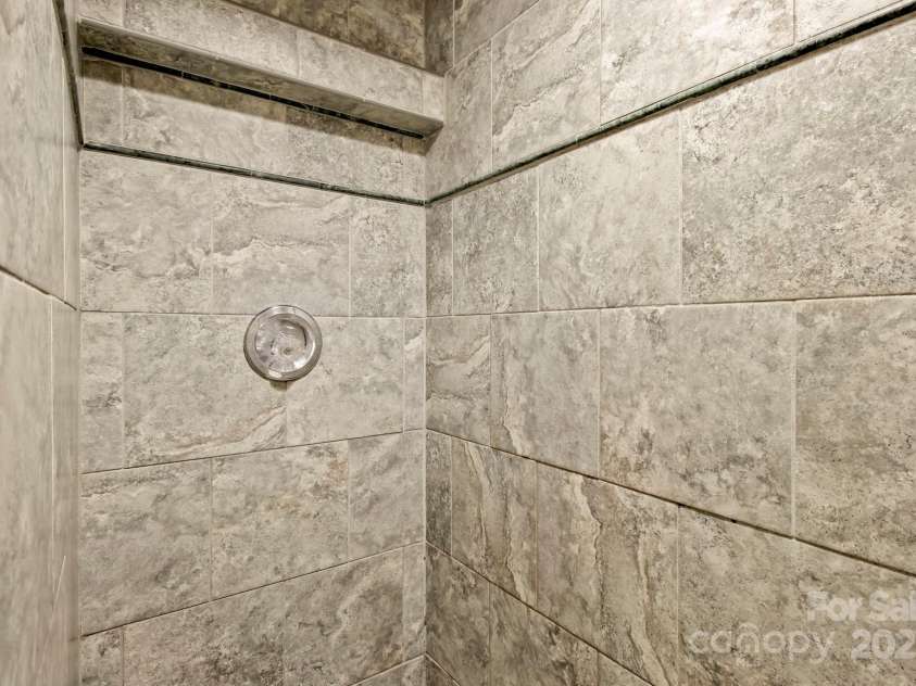 509 Seven Devils Road, Banner Elk, NC 28604.  MLS# CAR4243258, YatesRealty ID 4750. 