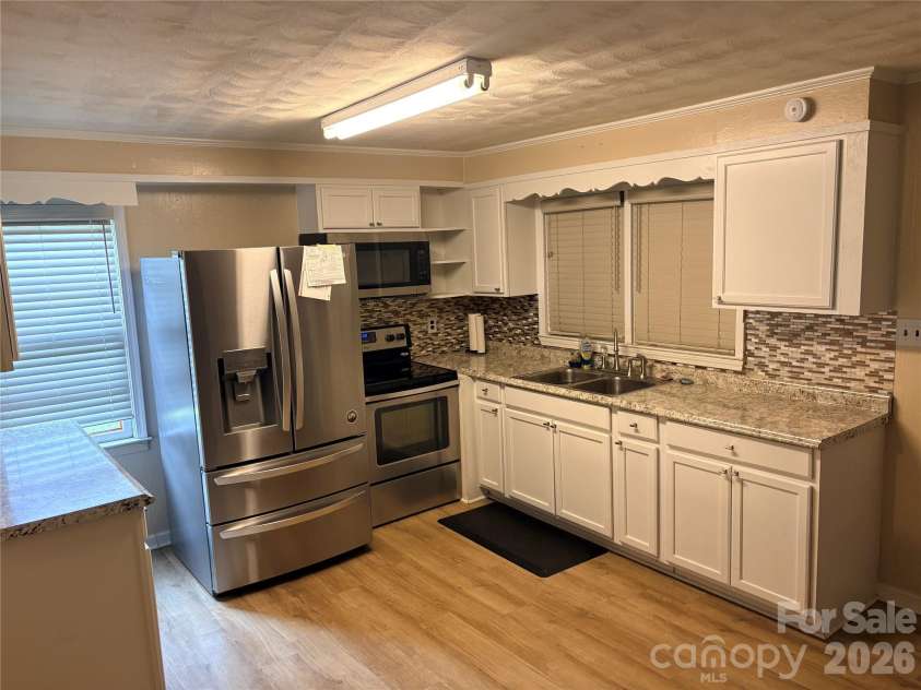 420 Hampton Road, Lancaster, SC 29720.  MLS# CAR4419257, YatesRealty ID 47500. Kitchen 2nd view