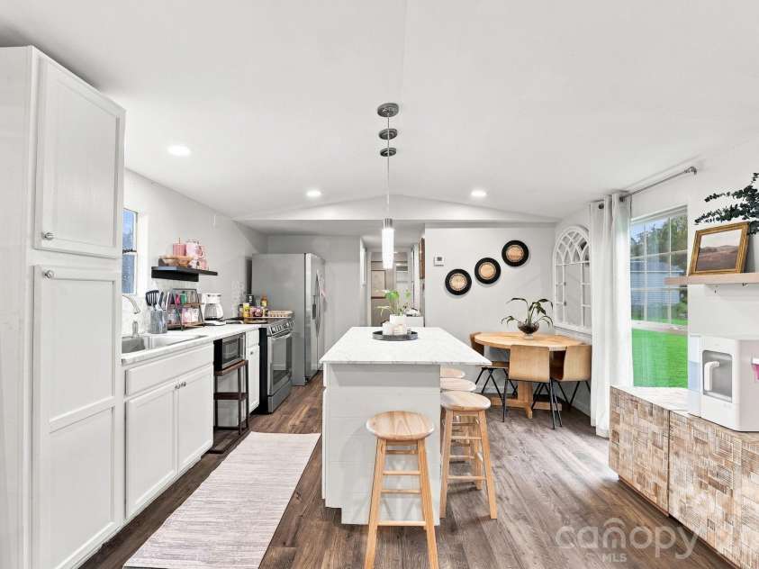 1433 Oakbrook Lane, Denver, NC 28037.  MLS# CAR4417422, YatesRealty ID 47501. 