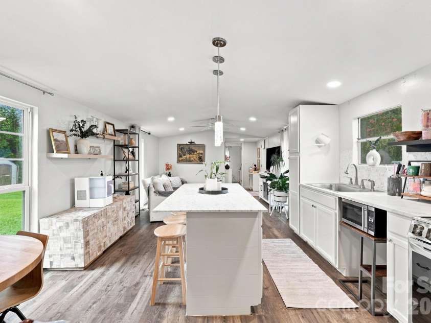 1433 Oakbrook Lane, Denver, NC 28037.  MLS# CAR4417422, YatesRealty ID 47501. 