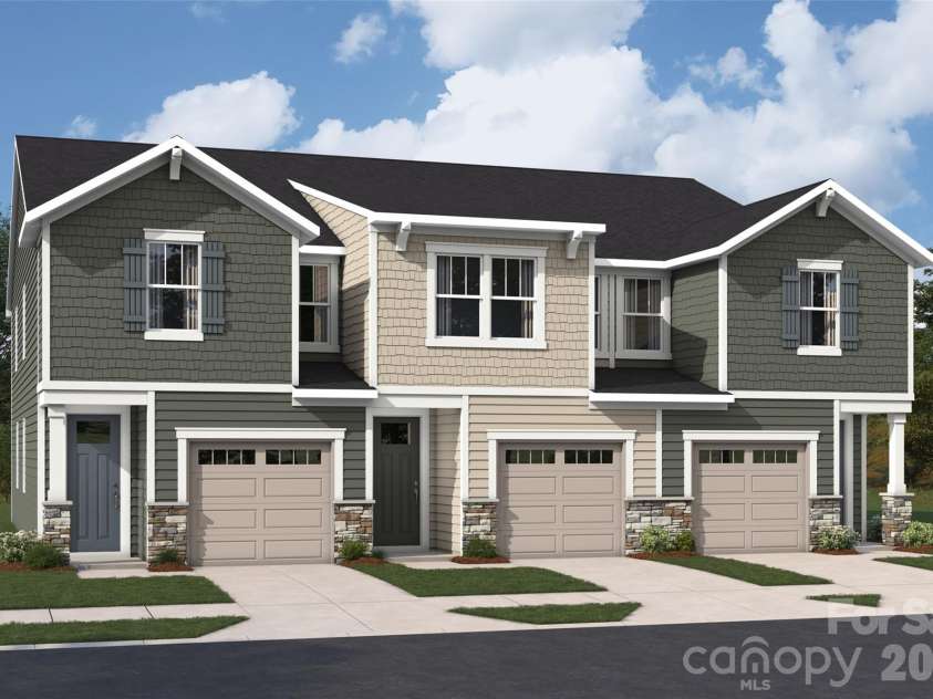 3209 Meadow Knoll Drive, Charlotte, NC 28269.  MLS# CAR4409591, YatesRealty ID 47502. 