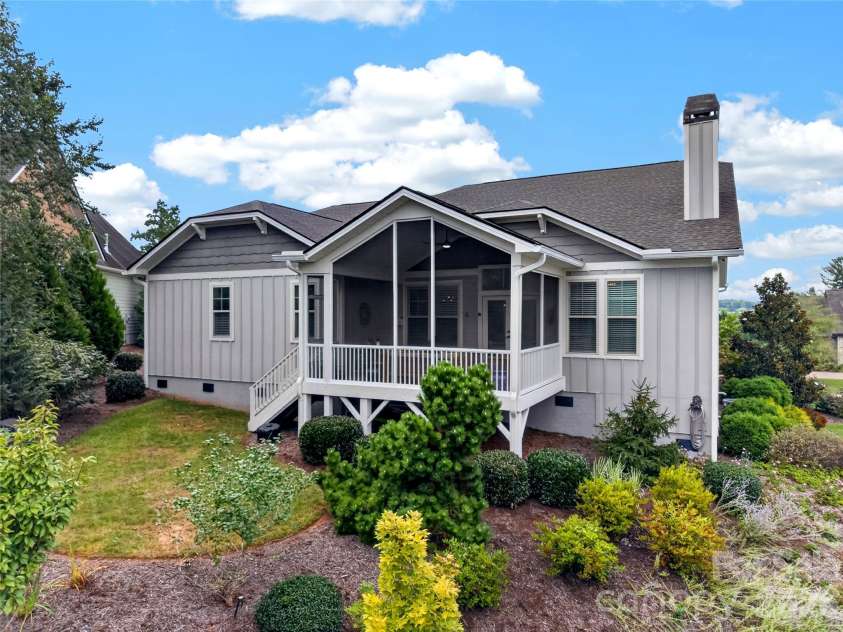 10 Buckhorn Gap Road, Biltmore Lake, NC 28715.  MLS# CAR4417236, YatesRealty ID 47503. 