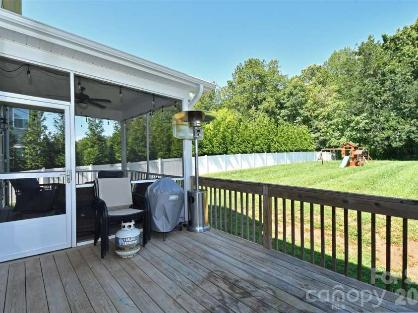 2179 Spring Wind Road, Pfafftown, NC 27040.  MLS# CAR4418005, YatesRealty ID 47504. 