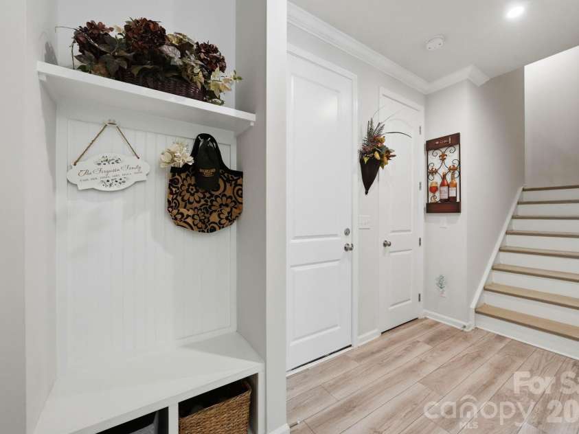 16705 Summers Walk Boulevard, Davidson, NC 28036.  MLS# CAR4411170, YatesRealty ID 47505. 