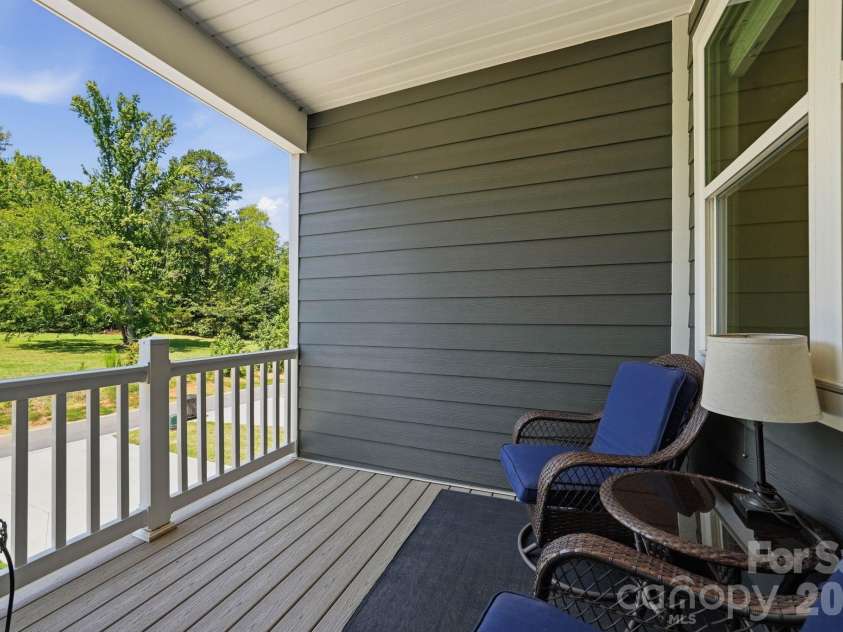 16705 Summers Walk Boulevard, Davidson, NC 28036.  MLS# CAR4411170, YatesRealty ID 47505. 