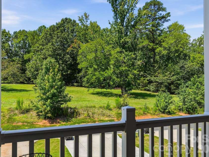 16705 Summers Walk Boulevard, Davidson, NC 28036.  MLS# CAR4411170, YatesRealty ID 47505. 