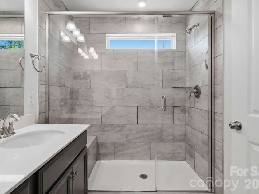 16705 Summers Walk Boulevard, Davidson, NC 28036.  MLS# CAR4411170, YatesRealty ID 47505. 