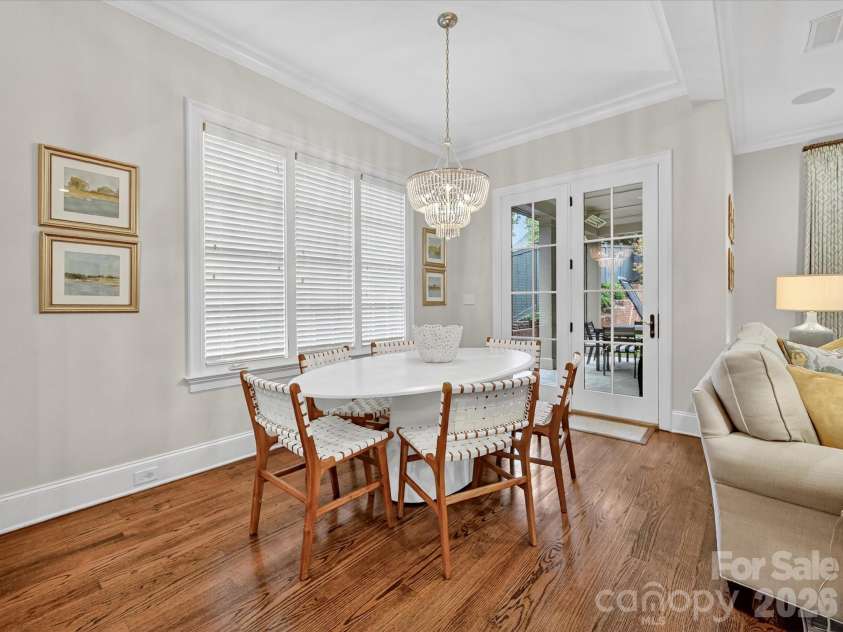 3025 Hanson Drive, Charlotte, NC 28207.  MLS# CAR4419099, YatesRealty ID 47506. 