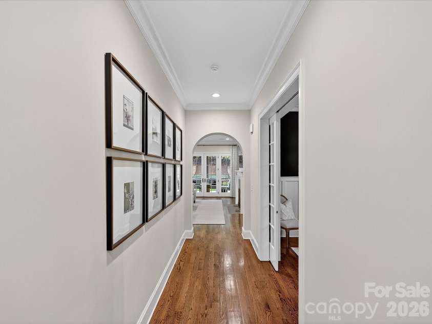 3025 Hanson Drive, Charlotte, NC 28207.  MLS# CAR4419099, YatesRealty ID 47506. 