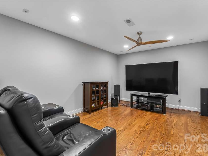293 Bear Cliff Drive, Nebo, NC 28761.  MLS# CAR4419000, YatesRealty ID 47508. 