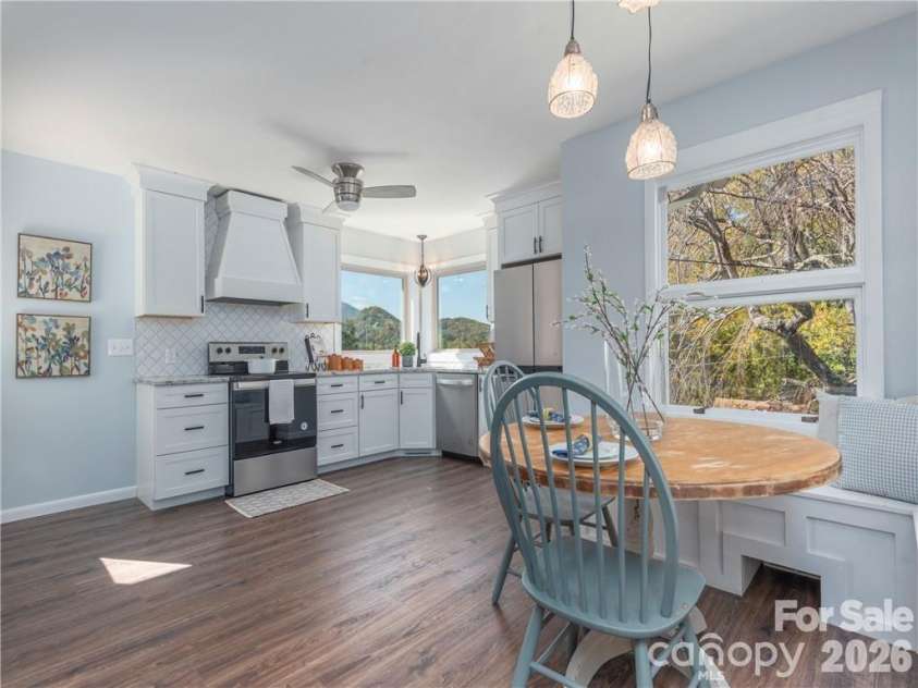 26 Grimball Drive, Waynesville, NC 28786.  MLS# CAR4417619, YatesRealty ID 47510. 