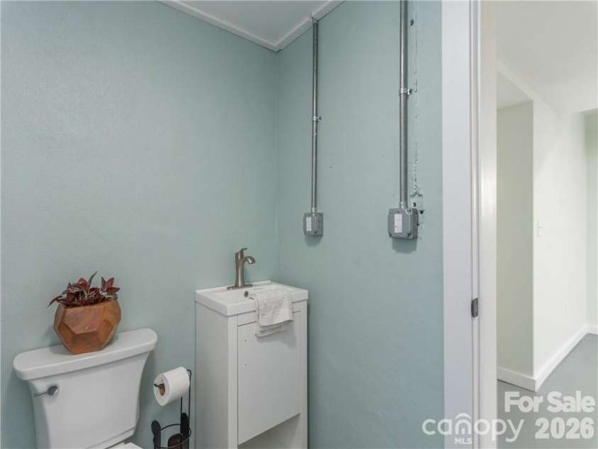 26 Grimball Drive, Waynesville, NC 28786.  MLS# CAR4417619, YatesRealty ID 47510. 