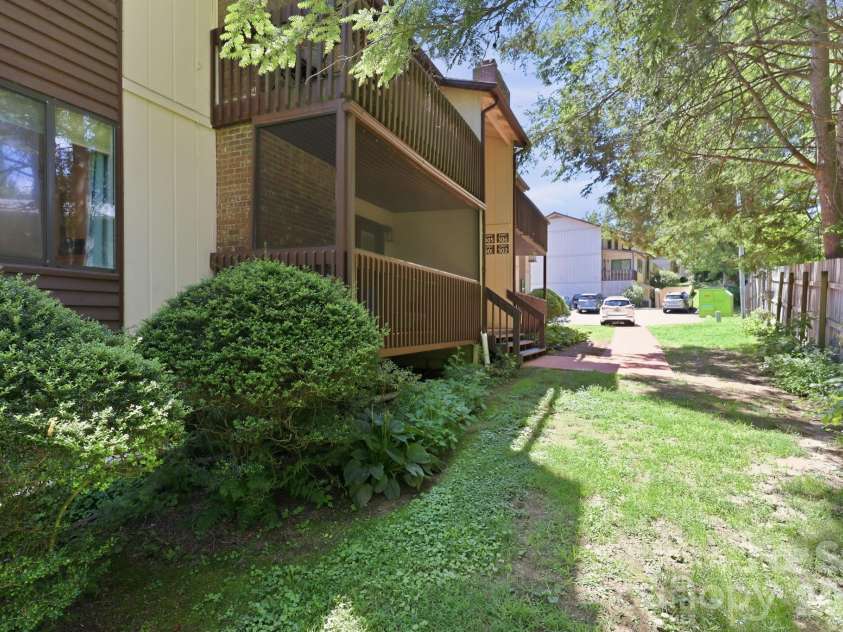 71 Shepard Square, Brevard, NC 28712.  MLS# CAR4418283, YatesRealty ID 47511. 