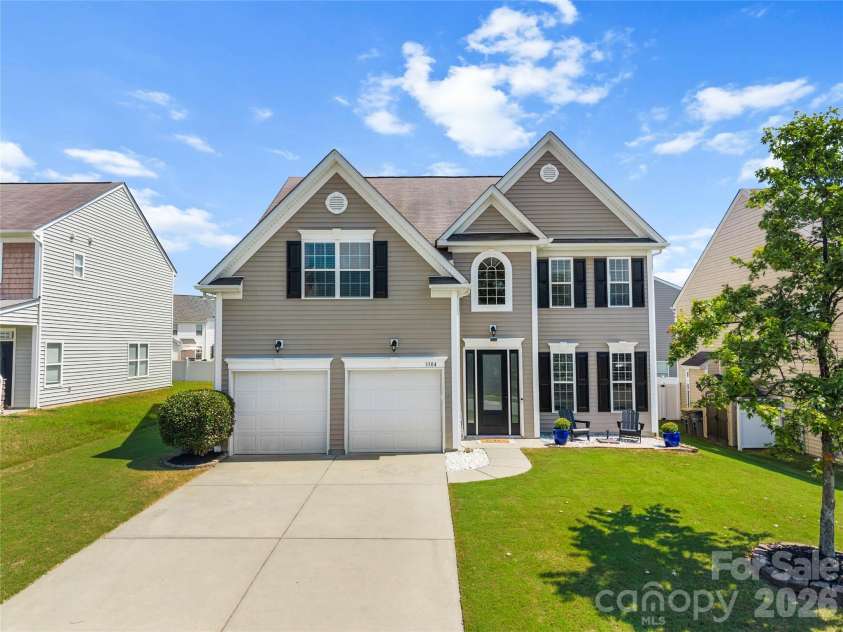 3304 Brackhill Street, Davidson, NC 28036.  MLS# CAR4417056, YatesRealty ID 47512. 