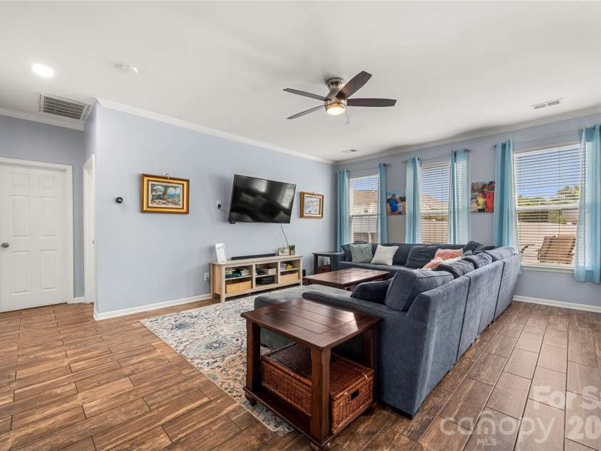 3304 Brackhill Street, Davidson, NC 28036.  MLS# CAR4417056, YatesRealty ID 47512. 