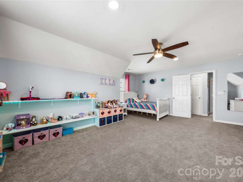 3304 Brackhill Street, Davidson, NC 28036.  MLS# CAR4417056, YatesRealty ID 47512. 