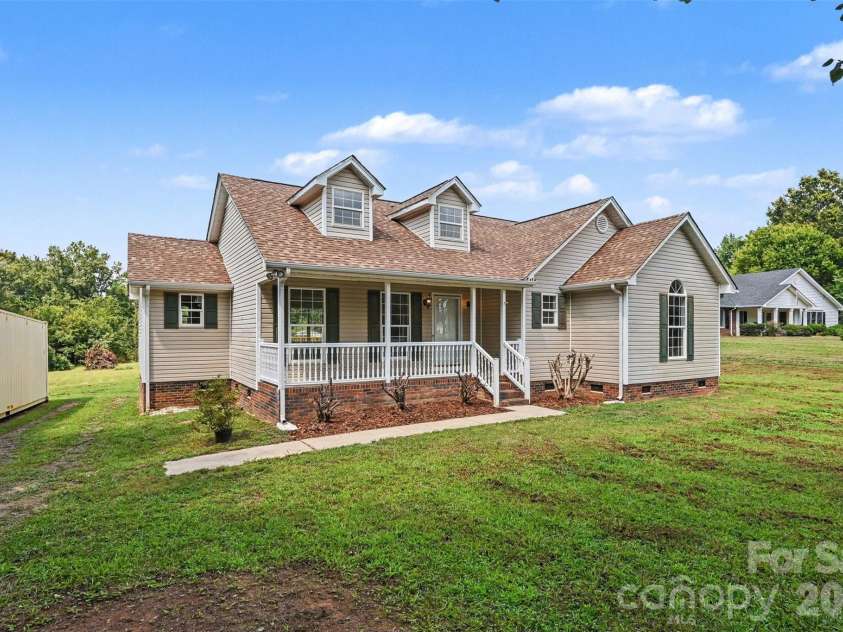 3228 Karen Lane, Monroe, NC 28110.  MLS# CAR4419261, YatesRealty ID 47513. 