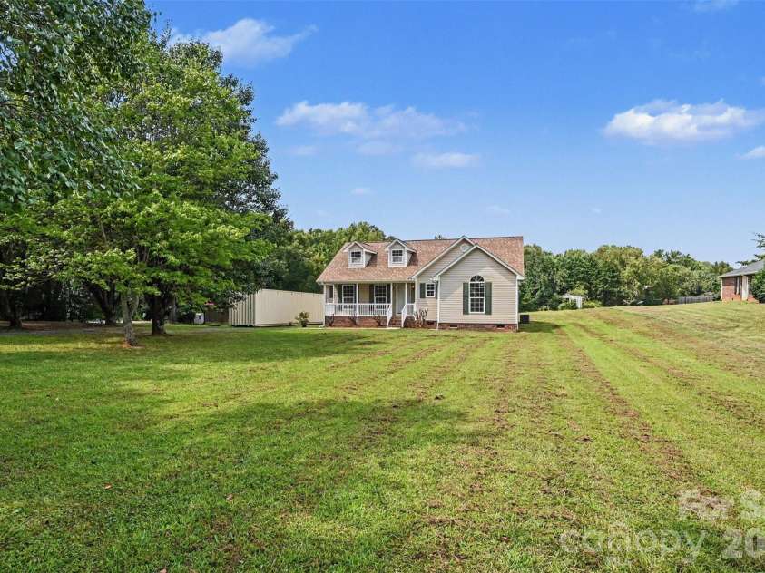 3228 Karen Lane, Monroe, NC 28110.  MLS# CAR4419261, YatesRealty ID 47513. 