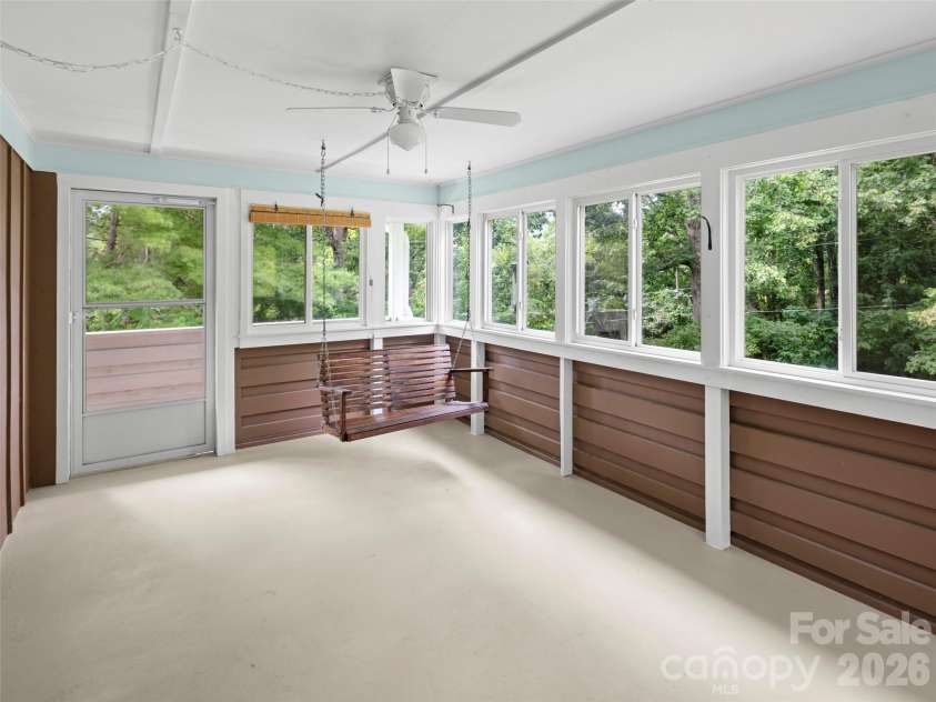 209 White Pine Drive, Asheville, NC 28805.  MLS# CAR4418056, YatesRealty ID 47514. 