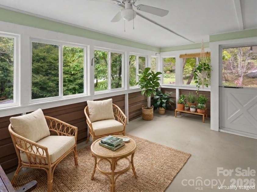 209 White Pine Drive, Asheville, NC 28805.  MLS# CAR4418056, YatesRealty ID 47514. 