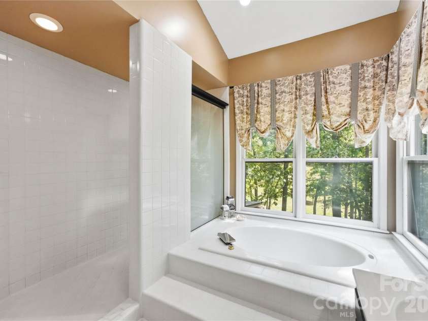 2505 Mountain Folk Lane, Waxhaw, NC 28173.  MLS# CAR4414294, YatesRealty ID 47516. 