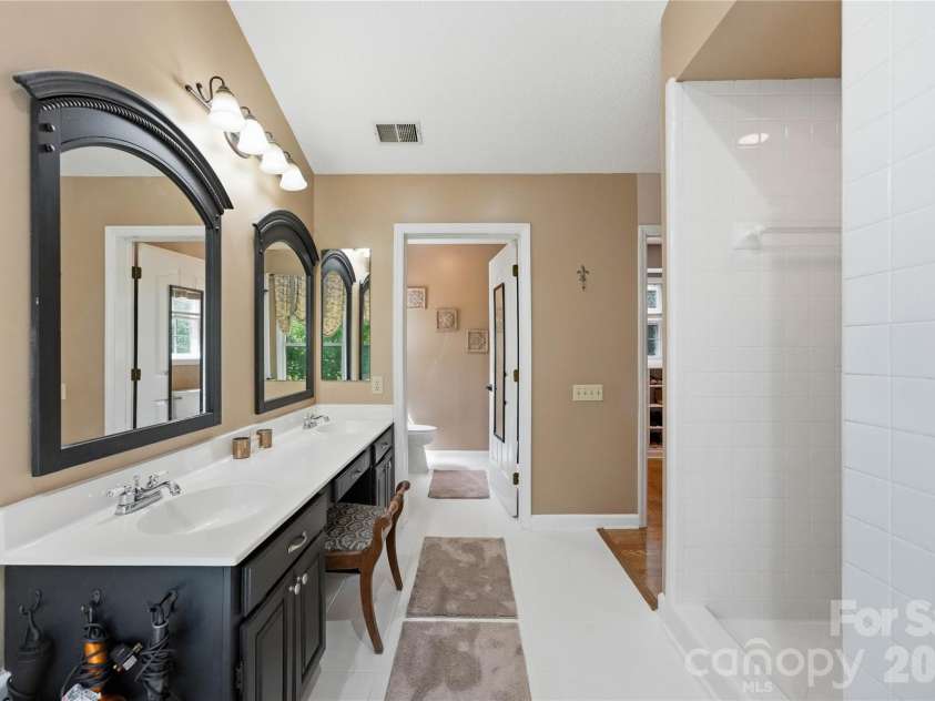 2505 Mountain Folk Lane, Waxhaw, NC 28173.  MLS# CAR4414294, YatesRealty ID 47516. 