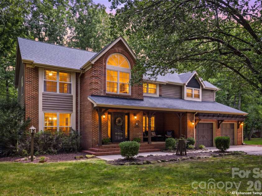 2505 Mountain Folk Lane, Waxhaw, NC 28173.  MLS# CAR4414294, YatesRealty ID 47516. 