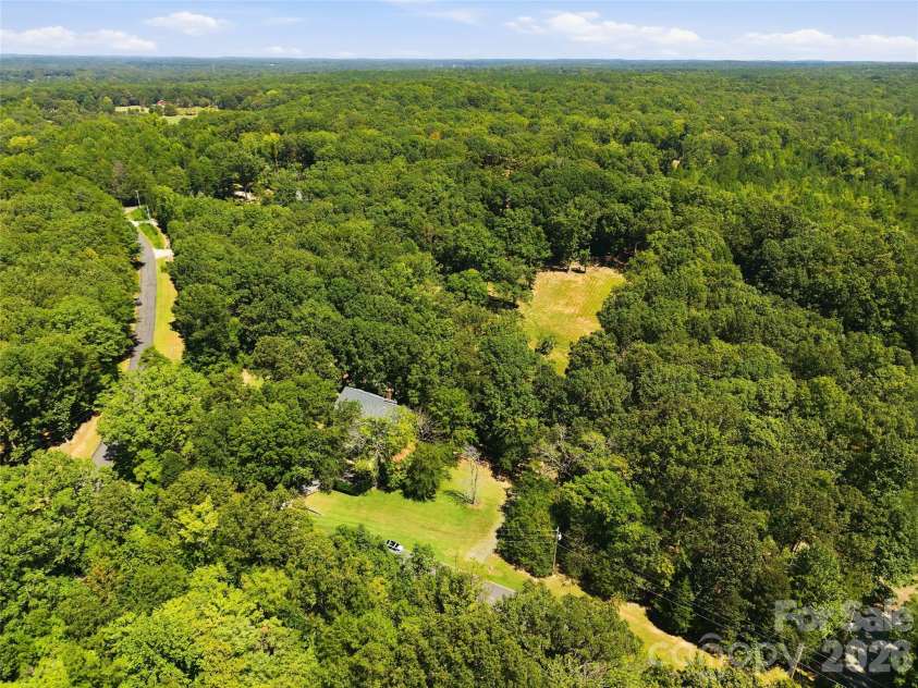 2505 Mountain Folk Lane, Waxhaw, NC 28173.  MLS# CAR4414294, YatesRealty ID 47516. 