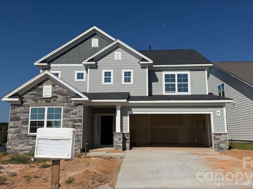 103 Cartington Way, Mooresville, NC 28115.  MLS# CAR4418659, YatesRealty ID 47517. 