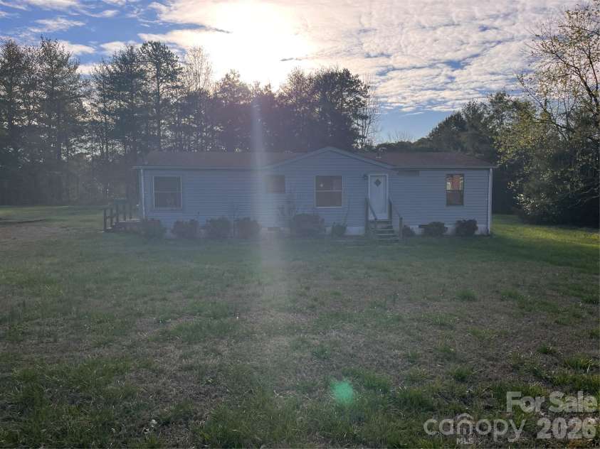 300 Taylor Road, Stanley, NC 28164.  MLS# CAR4359495, YatesRealty ID 4752. 