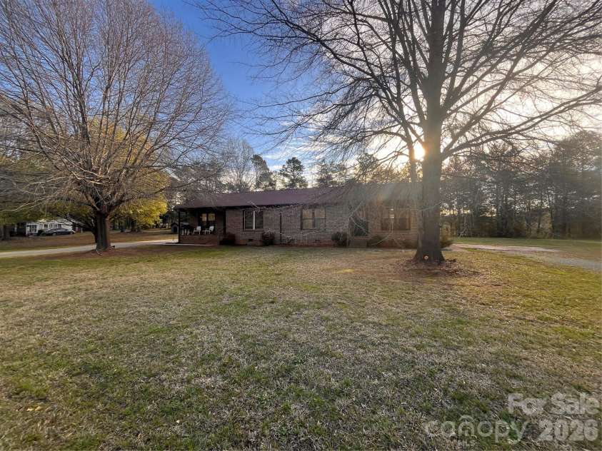 300 Taylor Road, Stanley, NC 28164.  MLS# CAR4359495, YatesRealty ID 4752. 