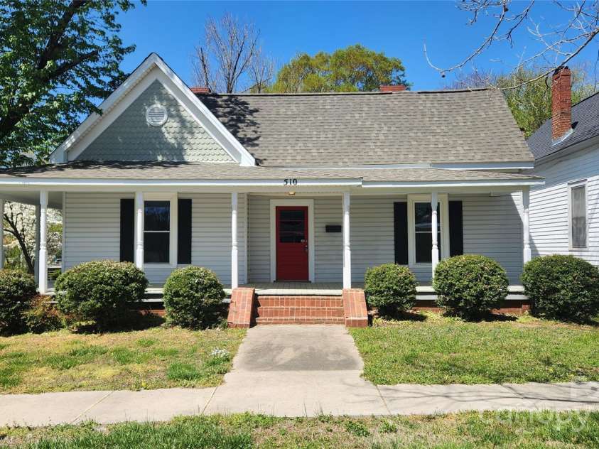510 Yadkin Avenue, Spencer, NC 28159.  MLS# CAR4244732, YatesRealty ID 4752. 