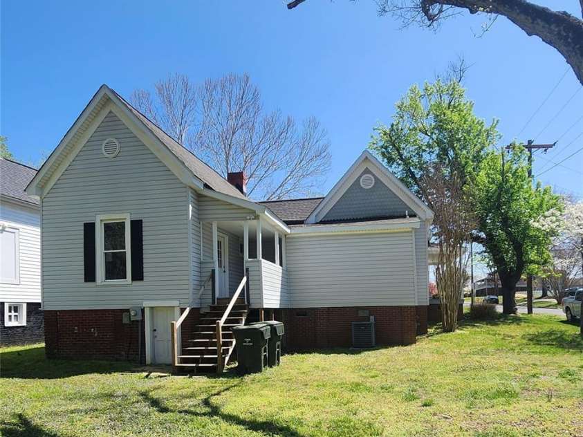 510 Yadkin Avenue, Spencer, NC 28159.  MLS# CAR4244732, YatesRealty ID 4752. 