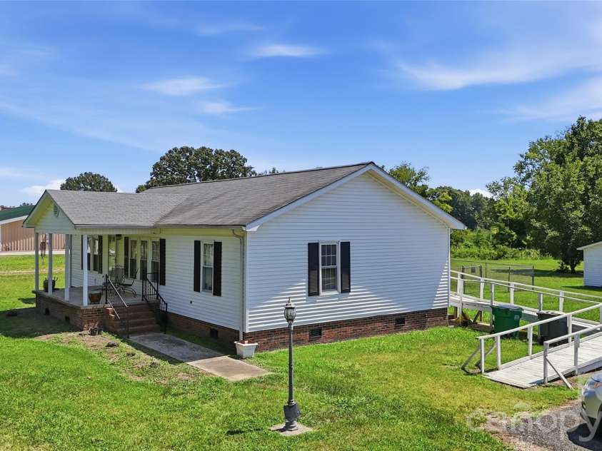 2185 Ridge Road, Salisbury, NC 28144.  MLS# CAR4418543, YatesRealty ID 47521. 
