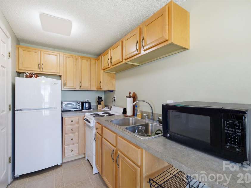 2185 Ridge Road, Salisbury, NC 28144.  MLS# CAR4418543, YatesRealty ID 47521. 