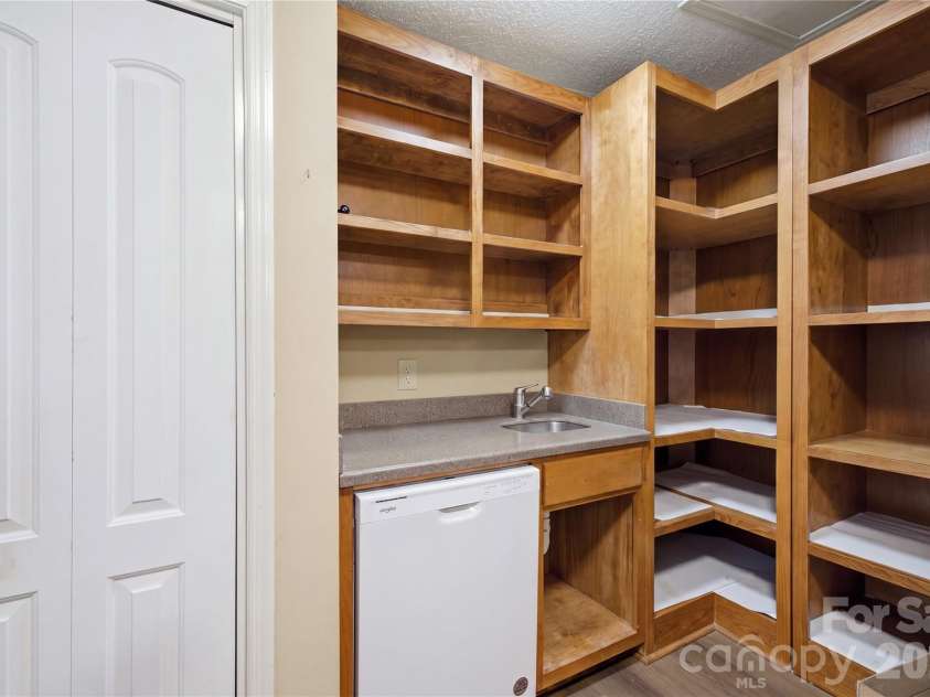 2185 Ridge Road, Salisbury, NC 28144.  MLS# CAR4418543, YatesRealty ID 47521. 