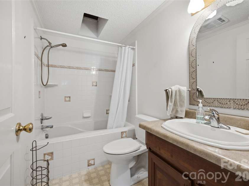 2185 Ridge Road, Salisbury, NC 28144.  MLS# CAR4418543, YatesRealty ID 47521. 