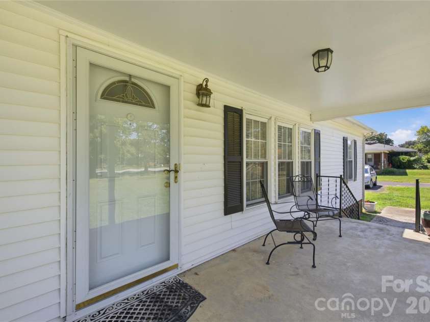 2185 Ridge Road, Salisbury, NC 28144.  MLS# CAR4418543, YatesRealty ID 47521. 